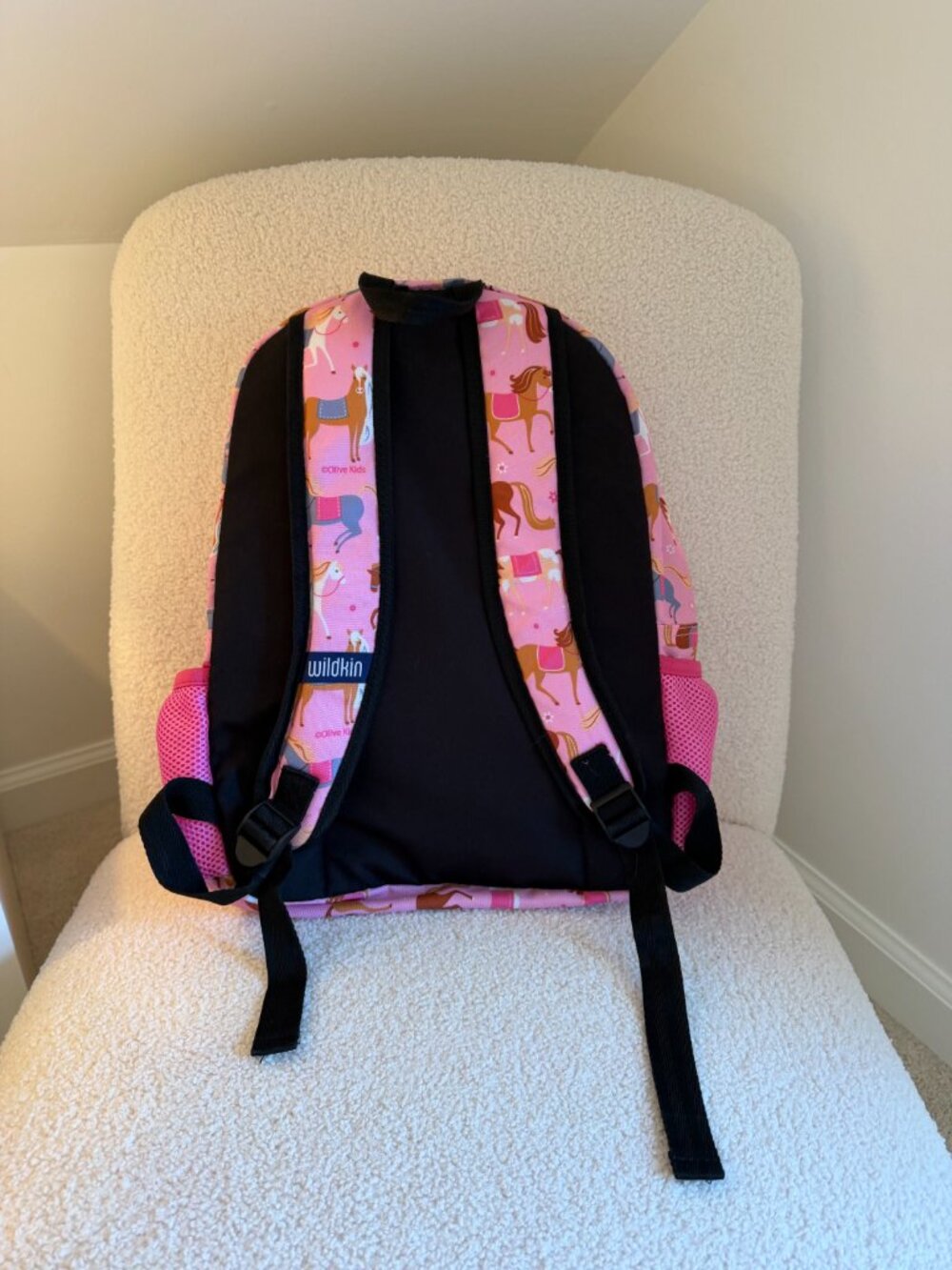 Wildkin 16" Kids Elementary School and Travel Backpack (Horses) - Picture 5 of 14